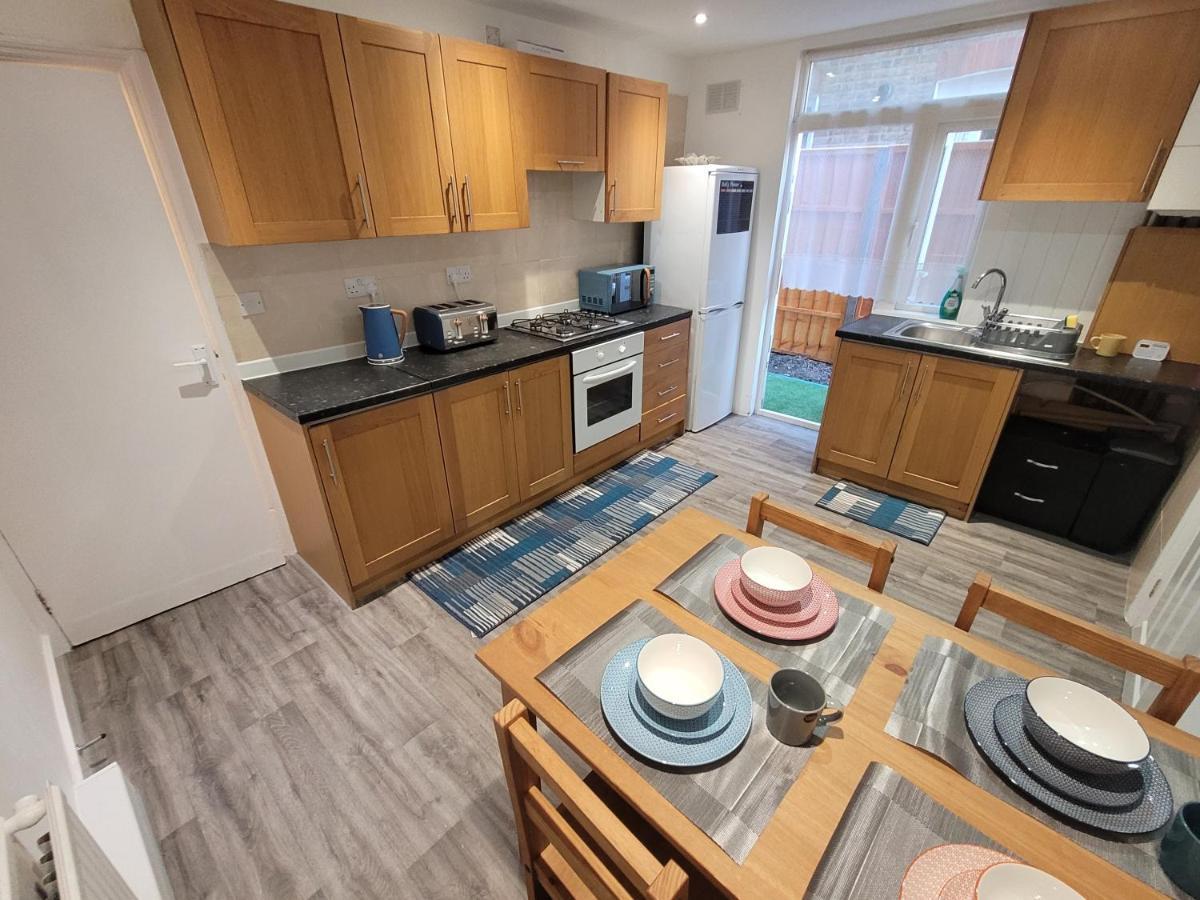 Spacious 2 Bedroom House In Central London With Garden Zewnętrze zdjęcie